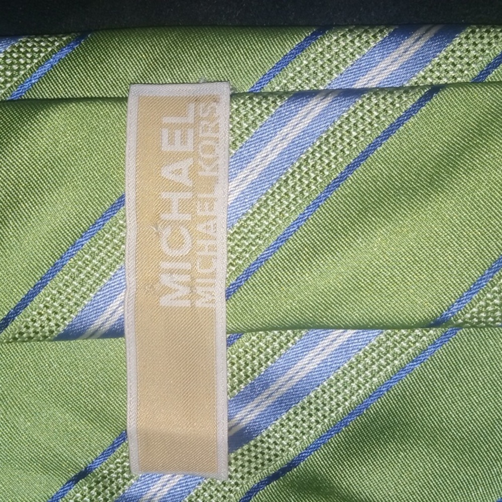 Men's tie - Picture 2 of 3